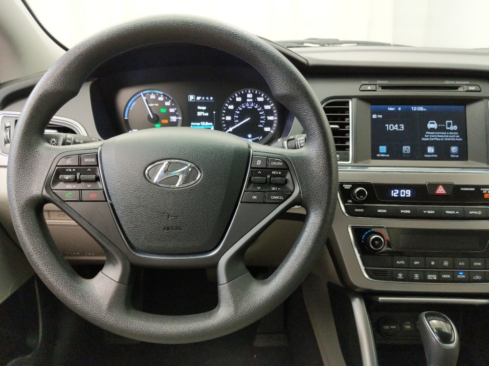 2017 Hyundai Sonata - Driver Dash