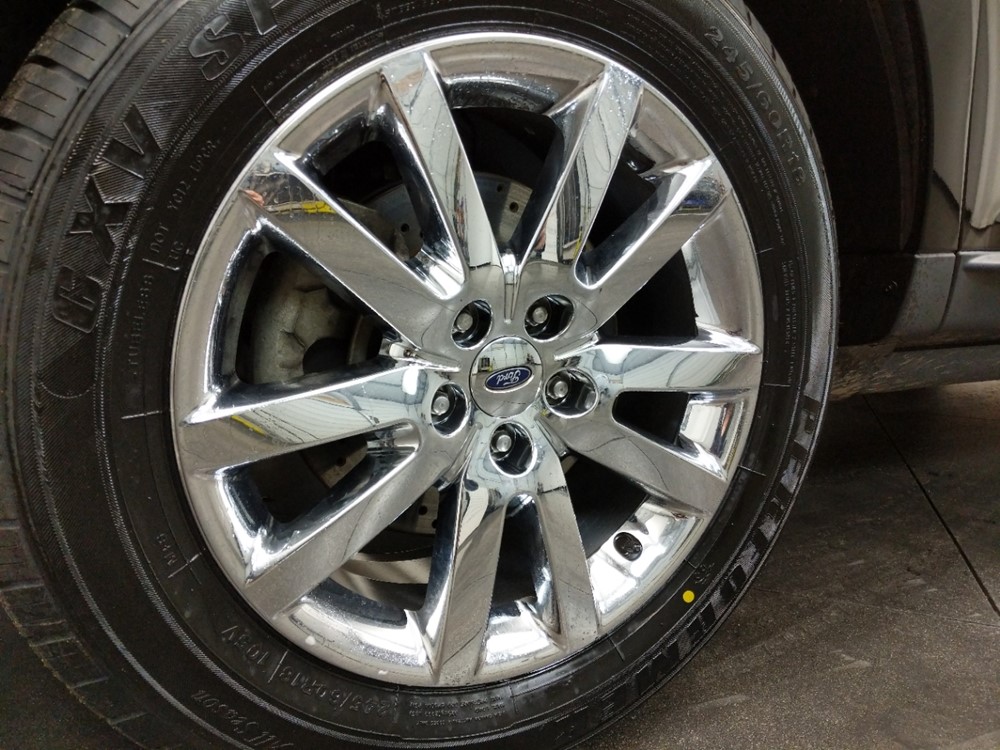 2013 Ford Edge - Wheel