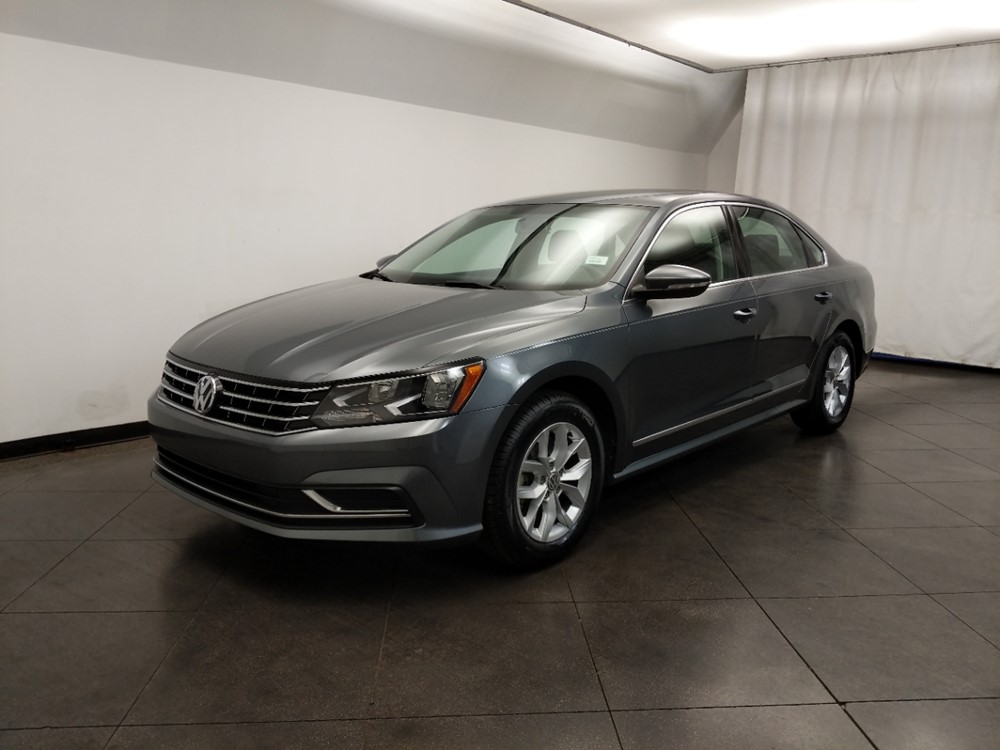 2016 Volkswagen Passat - Driver Front Bumper