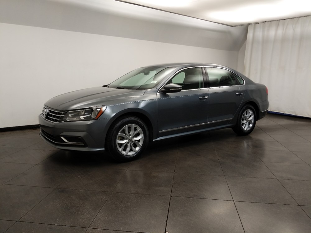 2016 Volkswagen Passat - Driver Front Side