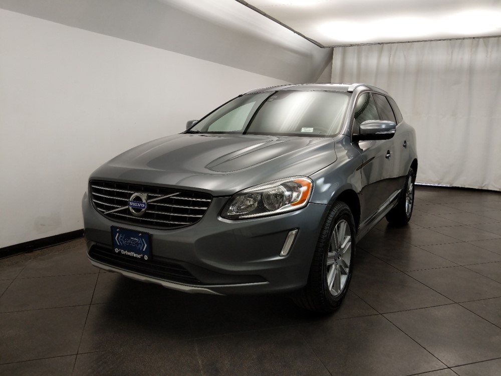 2017 Volvo XC60 - Driver Front Hood