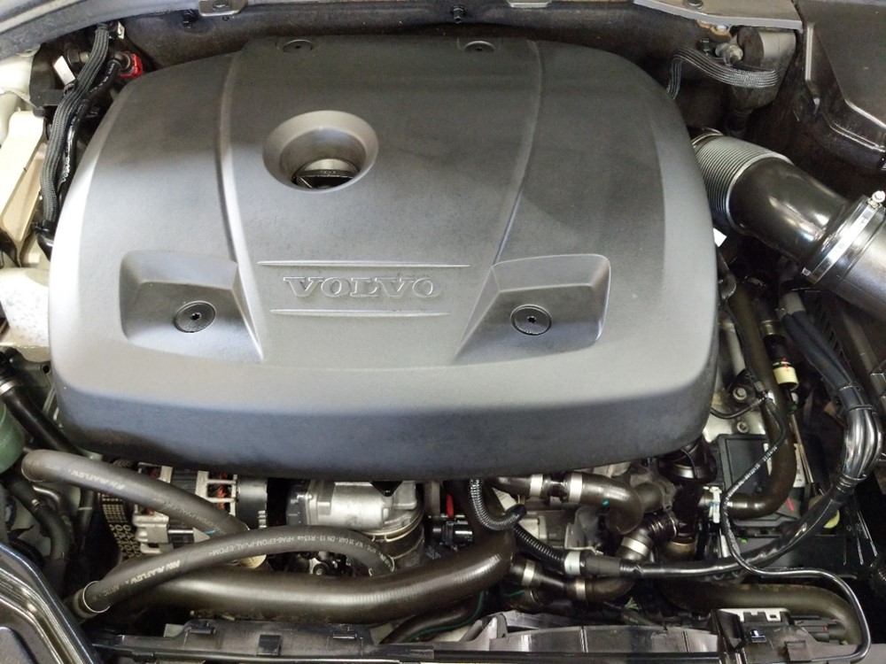 2017 Volvo XC60 - Engine