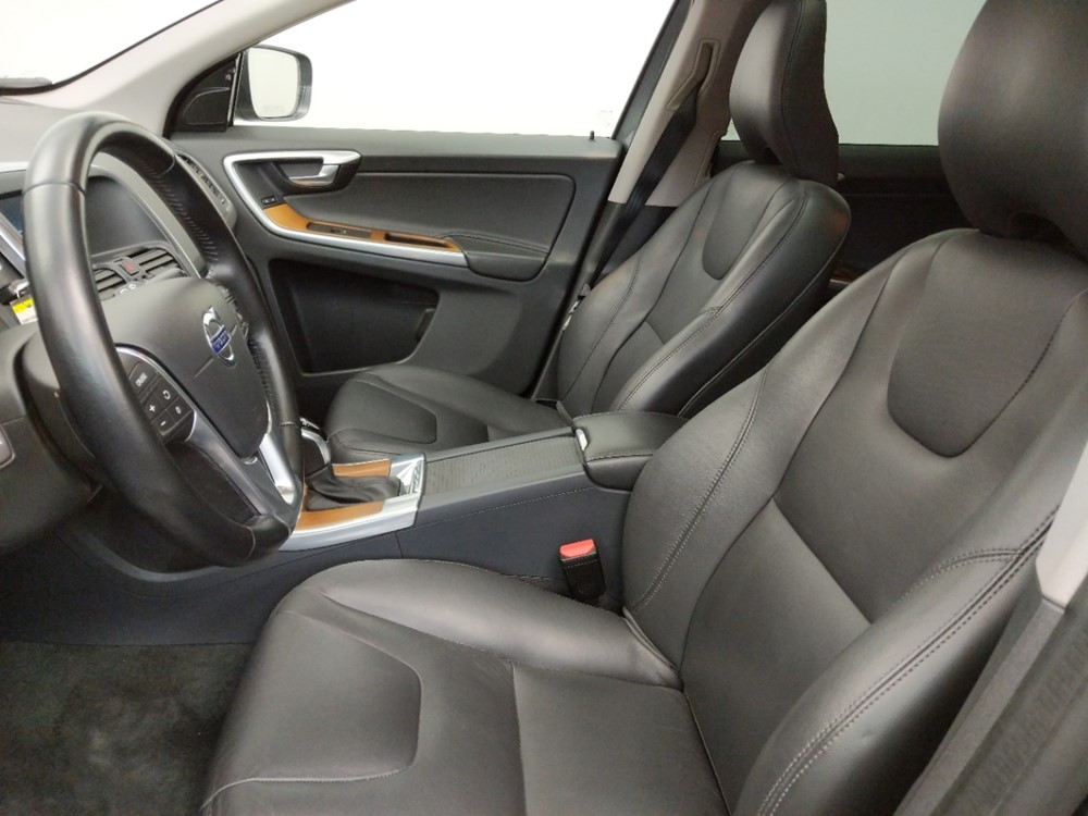 2017 Volvo XC60 - Driver Front Seat