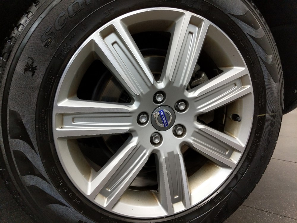 2017 Volvo XC60 - Wheel