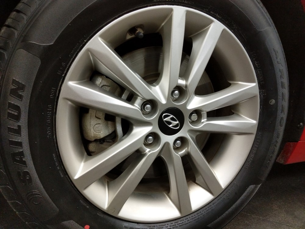 2017 Hyundai Sonata - Wheel