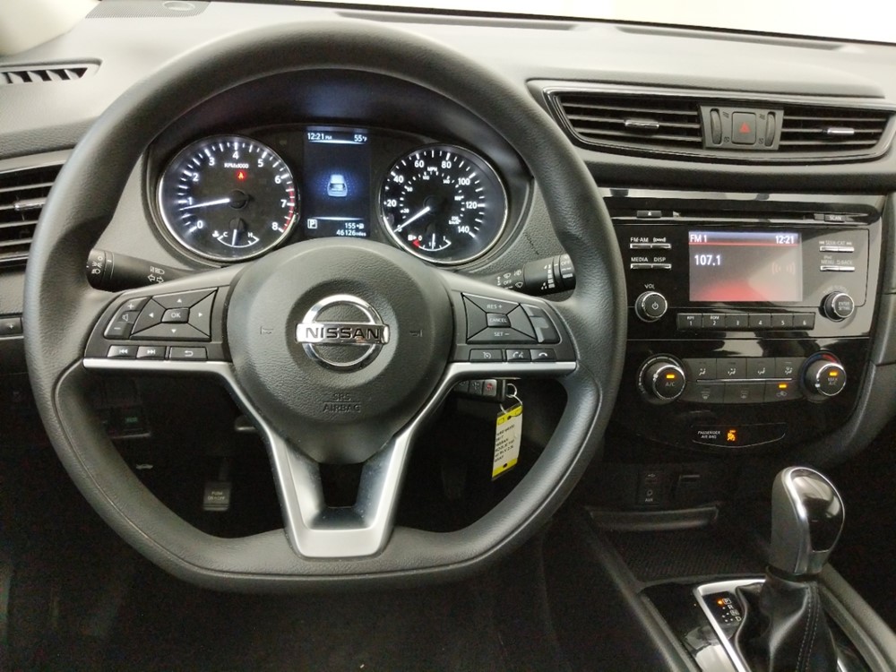 2017 Nissan Rogue - Driver Dash