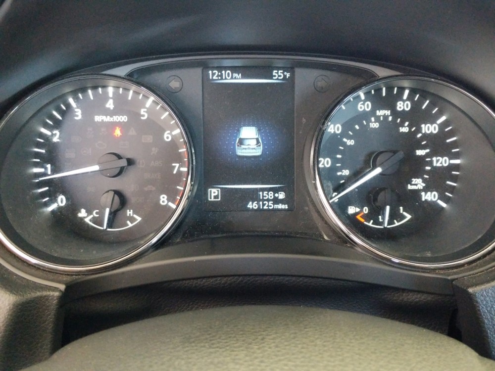 2017 Nissan Rogue - Odometer Close Up