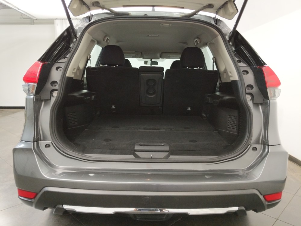 2017 Nissan Rogue - Trunk
