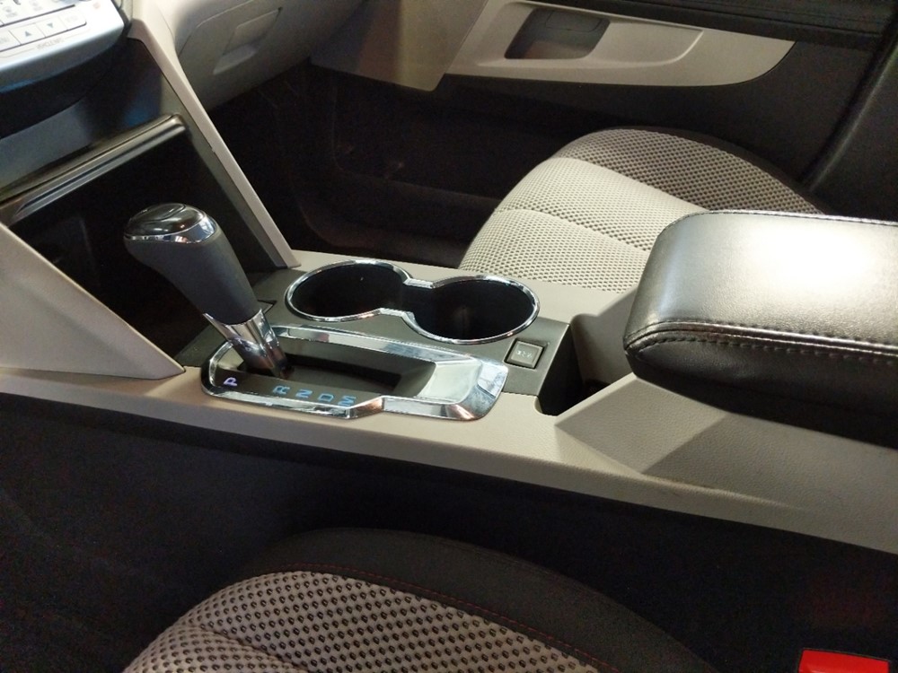 2017 Chevrolet Equinox - Center Console/Cup Holders