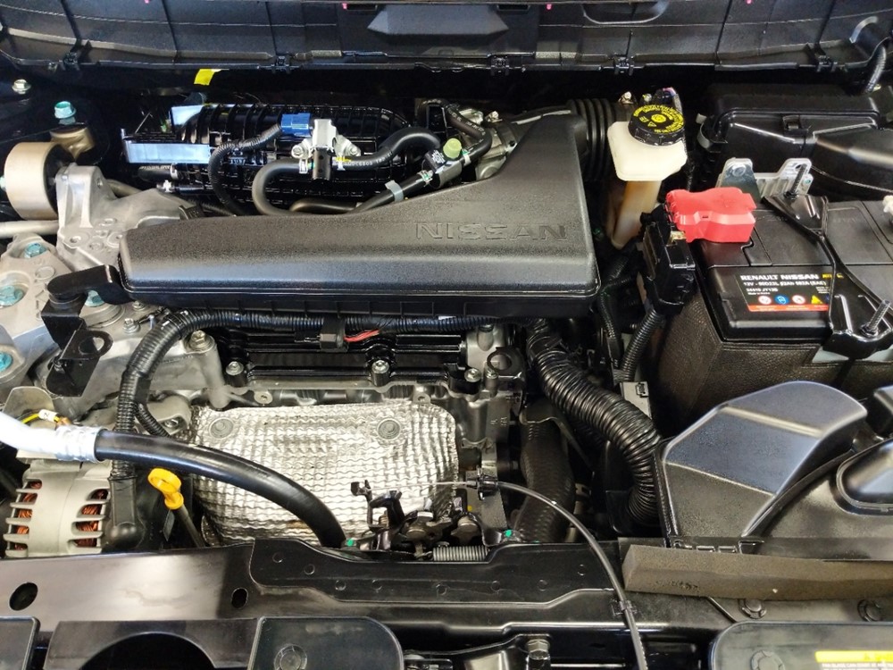 2017 Nissan Rogue - Engine