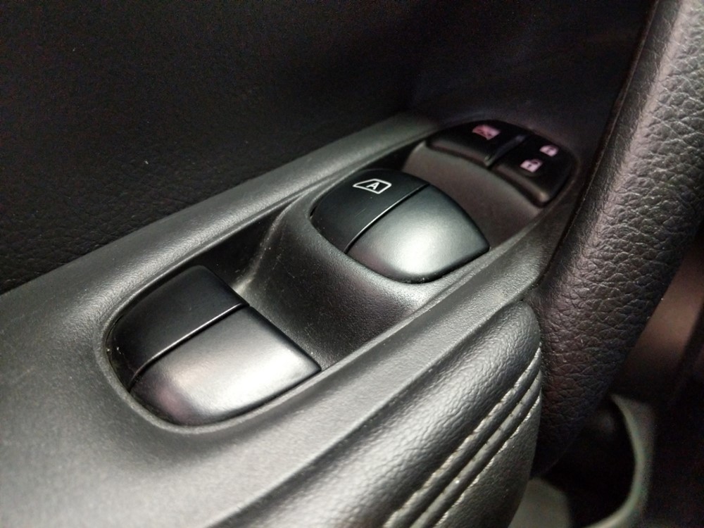 2017 Nissan Rogue - Driver Power Windows/Lock Control