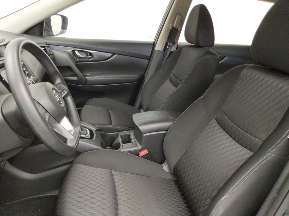2017 Nissan Rogue - Driver Front Seat