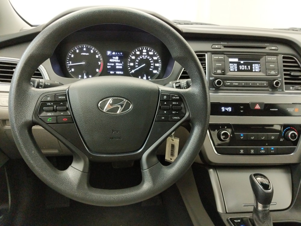2017 Hyundai Sonata - Driver Dash