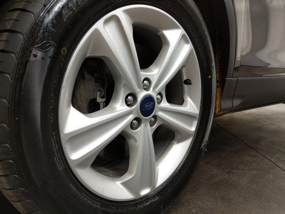 2015 Ford Escape - Wheel