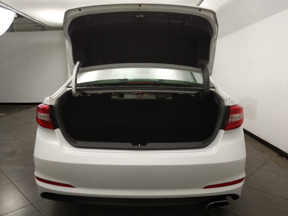 2017 Hyundai Sonata - Trunk