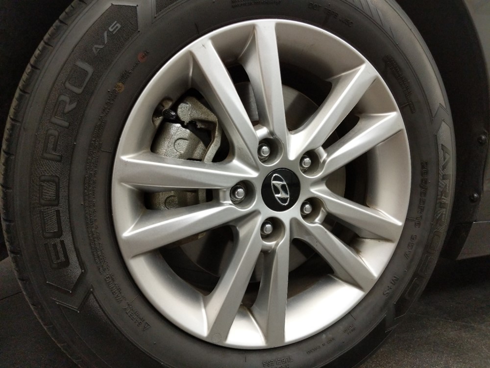 2017 Hyundai Sonata - Wheel