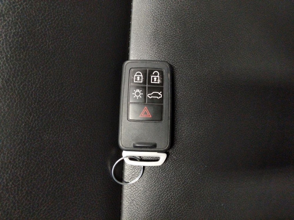 2017 Volvo XC60 - Keys