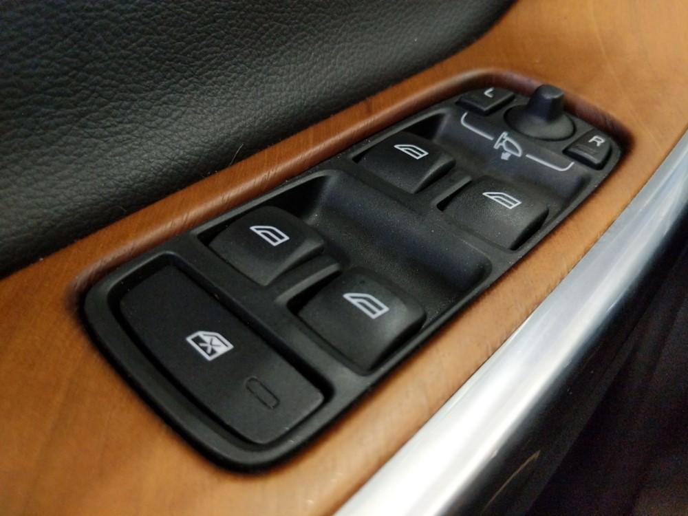2017 Volvo XC60 - Driver Power Windows/Lock Control