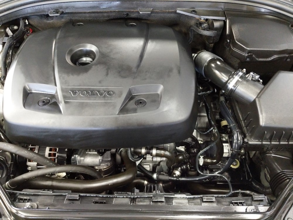 2017 Volvo XC60 - Engine