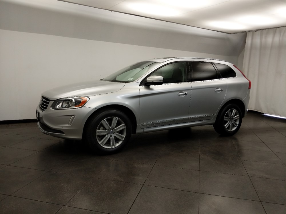 2017 Volvo XC60 - Driver Front Side
