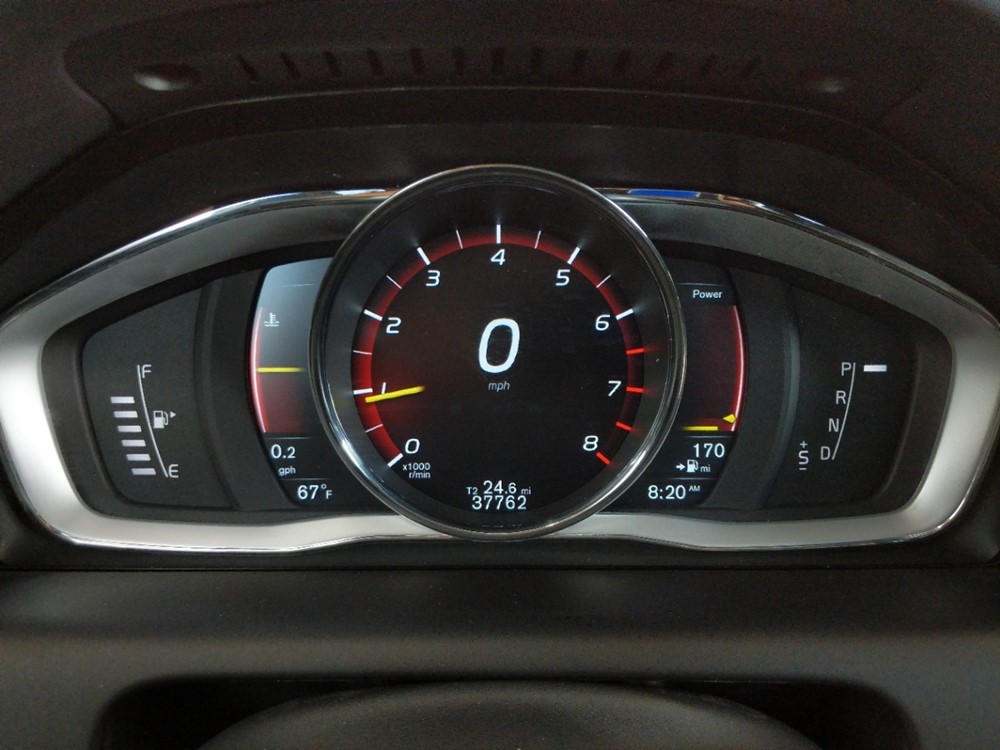 2017 Volvo XC60 - Odometer Close Up