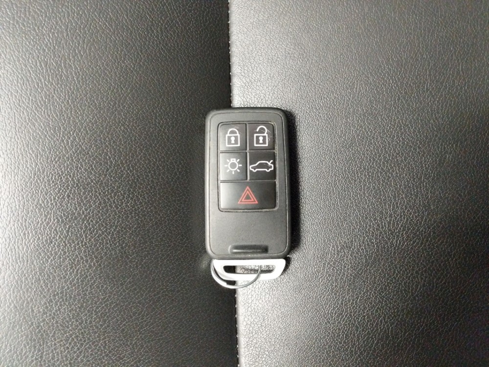 2017 Volvo XC60 - Keys
