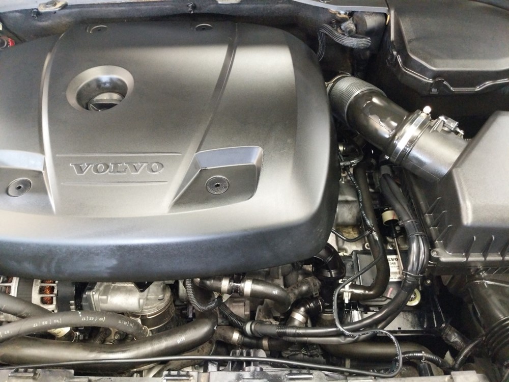2017 Volvo XC60 - Engine