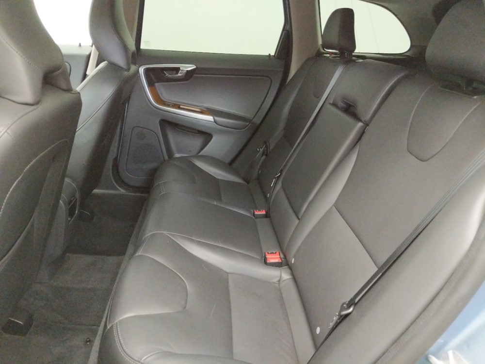 2017 Volvo XC60 - Driver Rear Seat