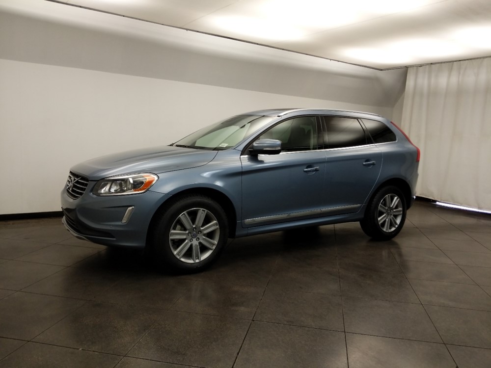 2017 Volvo XC60 - Driver Front Side