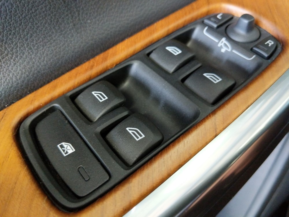 2017 Volvo XC60 - Driver Power Windows/Lock Control
