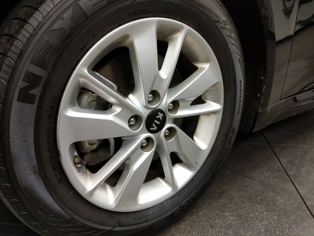 2018 Kia Optima - Wheel