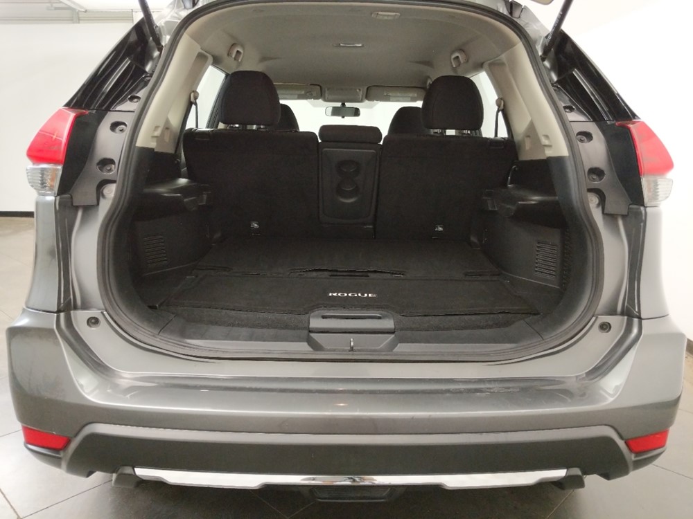 2017 Nissan Rogue - Trunk