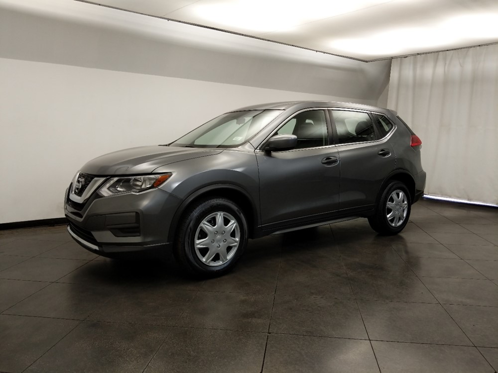 2017 Nissan Rogue - Driver Front Side