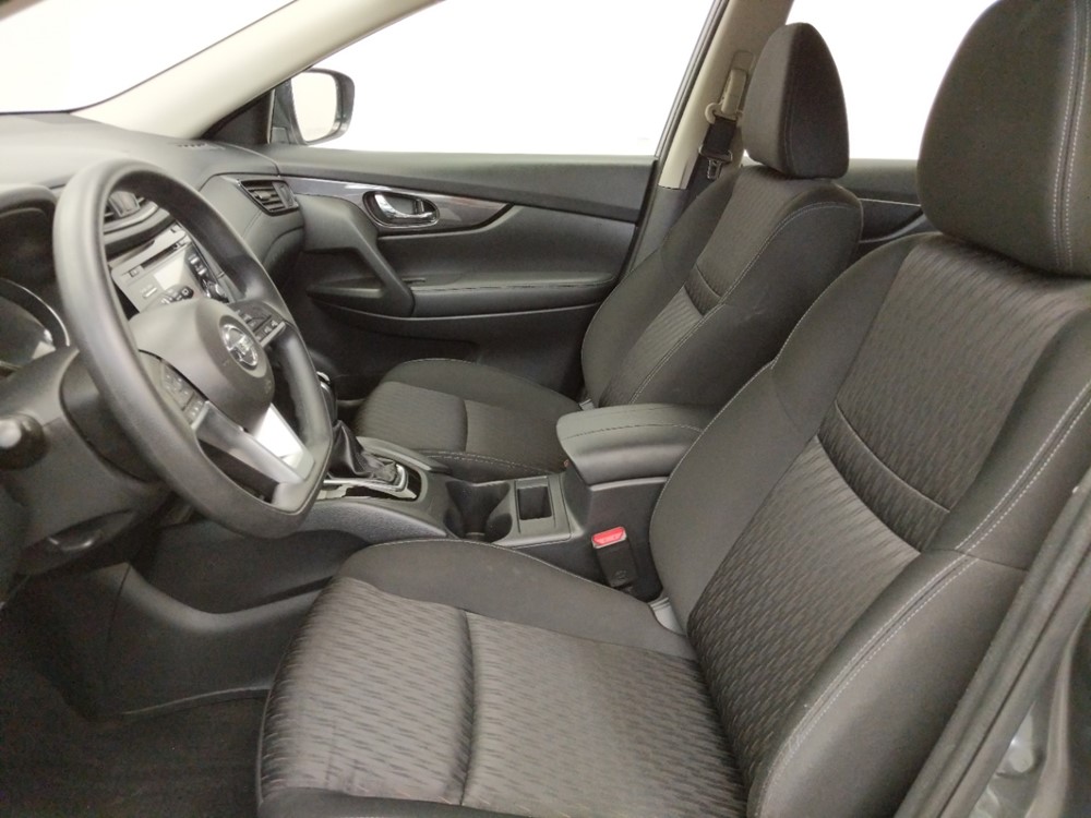 2017 Nissan Rogue - Driver Front Seat