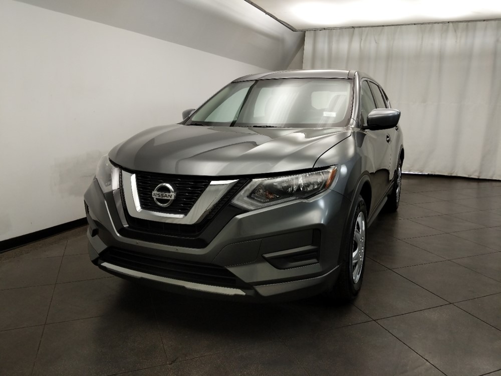 2017 Nissan Rogue - Driver Front Hood
