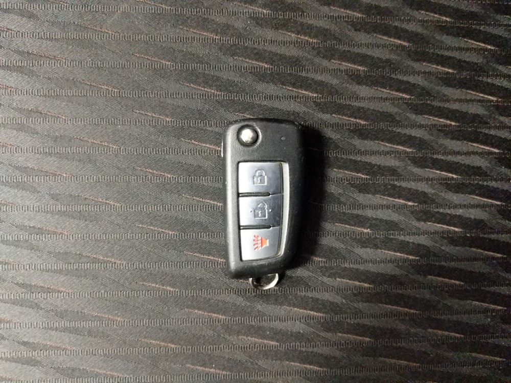 2017 Nissan Rogue - Keys