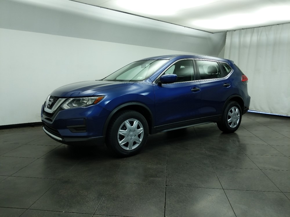2017 Nissan Rogue - Driver Front Side