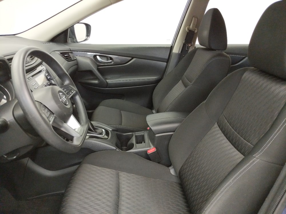 2017 Nissan Rogue - Driver Front Seat