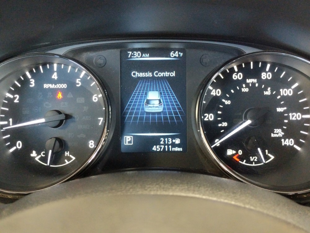 2017 Nissan Rogue - Odometer Close Up
