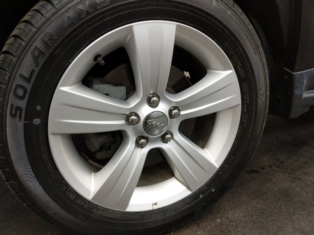2016 Jeep Compass - Wheel