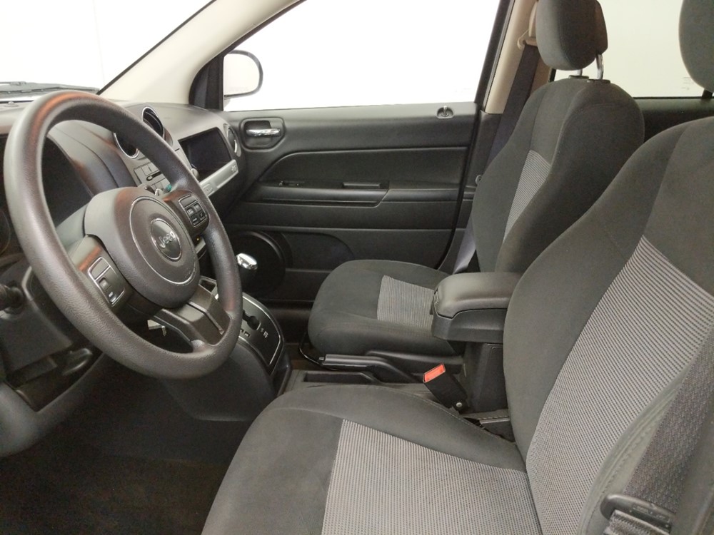 2016 Jeep Compass - Driver Front Seat