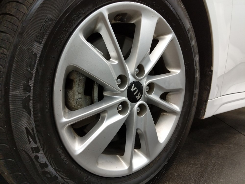 2018 Kia Optima - Wheel
