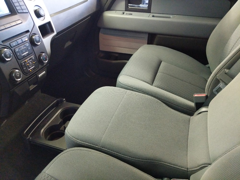 2014 Ford F-150 - Center Console/Cup Holders