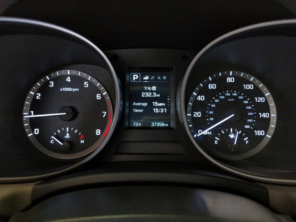 2018 Hyundai Santa Fe - Odometer Close Up