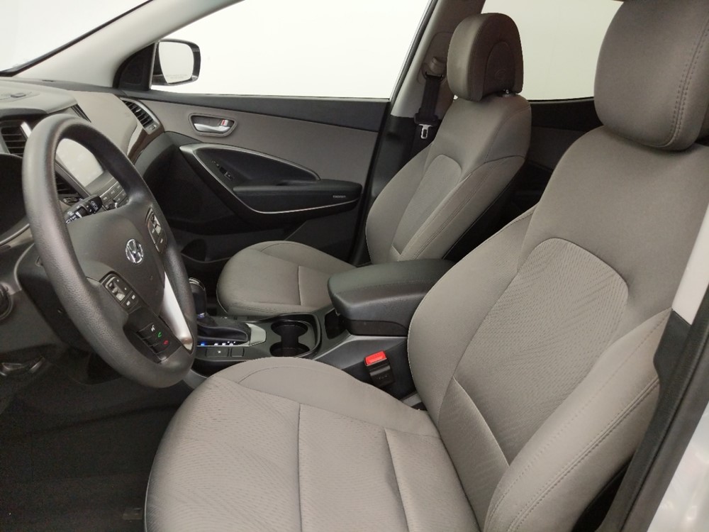 2018 Hyundai Santa Fe - Driver Front Seat