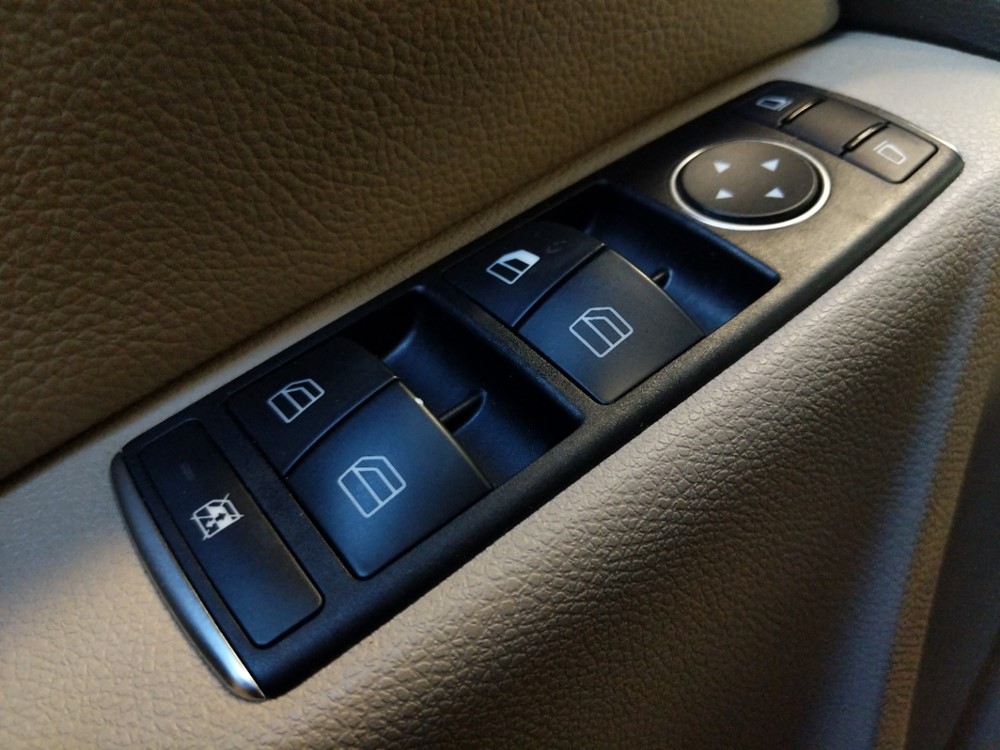 2011 Mercedes-Benz C300 - Driver Power Windows/Lock Control