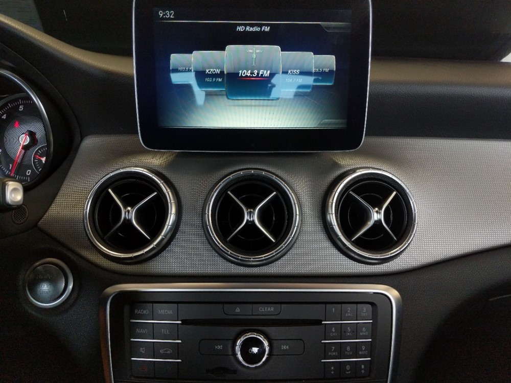 2018 Mercedes-Benz CLA250 - Stereo Package