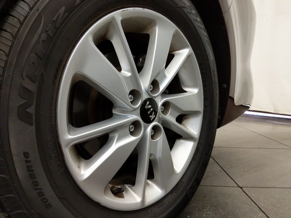2018 Kia Optima - Wheel
