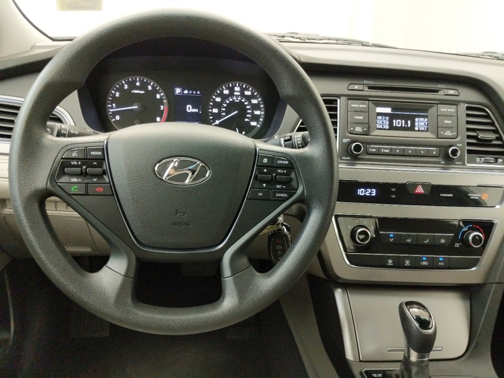 2017 Hyundai Sonata - Driver Dash