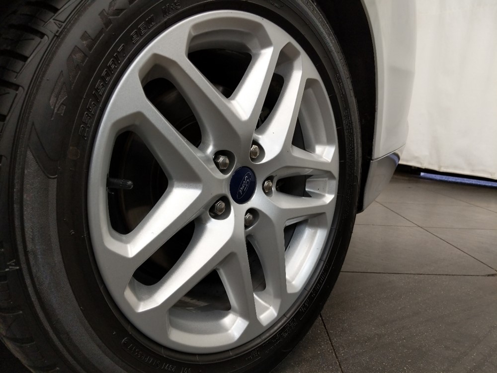 2016 Ford Fusion - Wheel